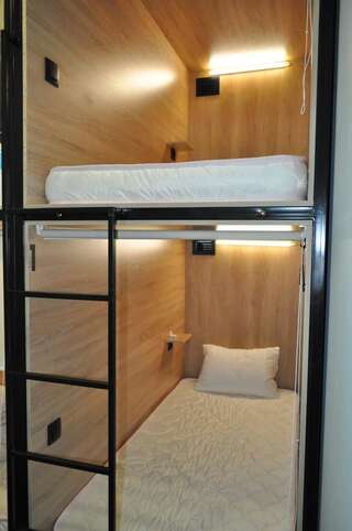 Хостелы Hostel S size Нур-Султан Спальное место на двухъярусной кровати в общем номере для мужчин и женщин-3